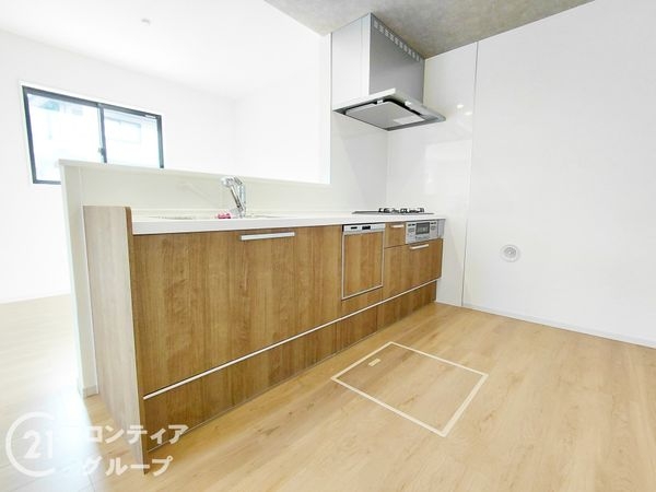 尼崎市武庫町３丁目　新築一戸建て　２期　１号棟