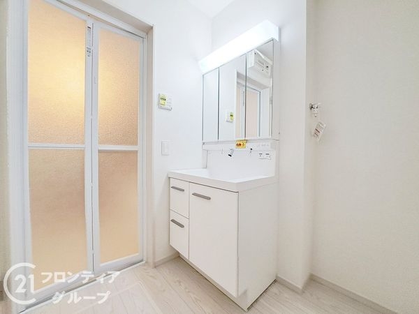 尼崎市武庫町３丁目　新築一戸建て　２期　２号棟