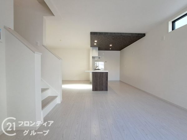 尼崎市武庫町３丁目　新築一戸建て　２期　２号棟