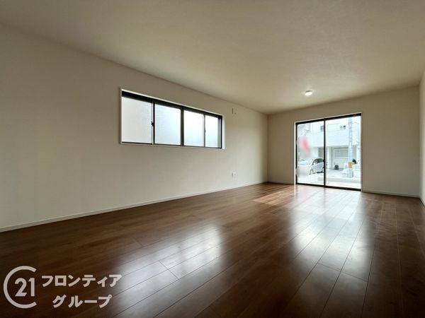 尼崎市食満３丁目　新築一戸建て　２期　全１区画