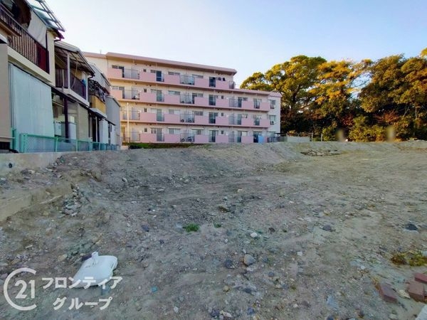 尼崎市東園田町１丁目　新築一戸建て　3期　1号棟