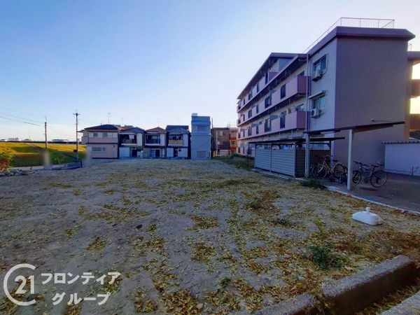 尼崎市東園田町１丁目　新築一戸建て　3期　1号棟
