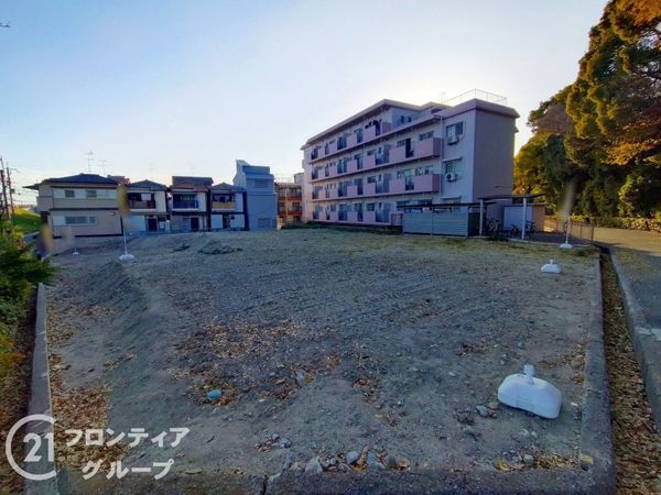 尼崎市東園田町１丁目　新築一戸建て　3期　２号棟