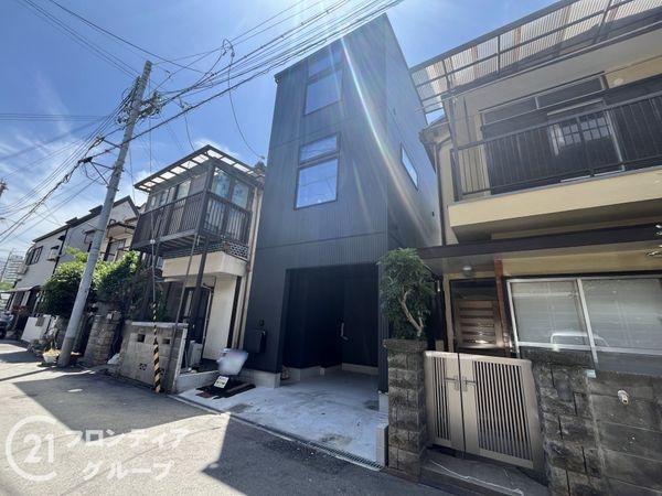 西宮市上田中町　新築一戸建て