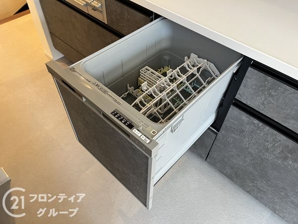 西宮市上田中町　新築一戸建て