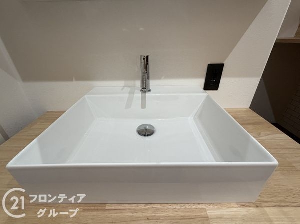 西宮市上田中町　新築一戸建て