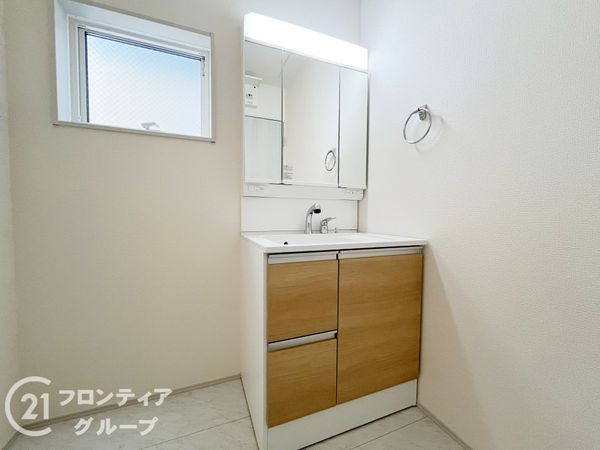 尼崎市常松１丁目　新築一戸建て　３期　４号棟
