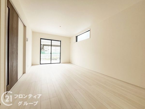 尼崎市常松１丁目　新築一戸建て　３期　２号棟