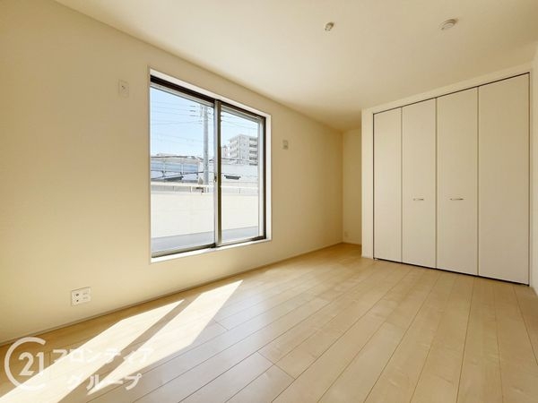 尼崎市常松１丁目　新築一戸建て　３期　１号棟
