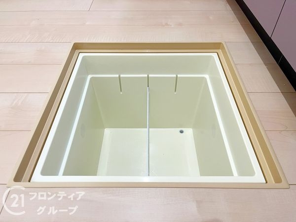 尼崎市常松１丁目　新築一戸建て　３期　１号棟
