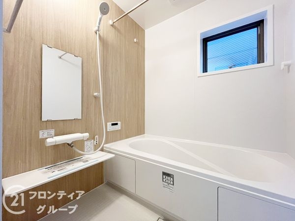 尼崎市常松１丁目　新築一戸建て　３期　１号棟