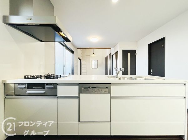 西宮市苦楽園四番町　中古一戸建て