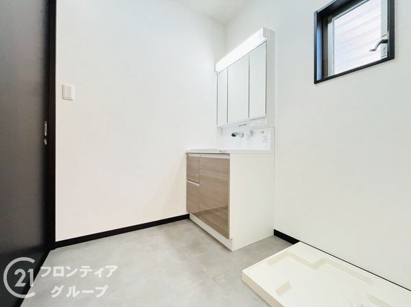 西宮市苦楽園四番町の中古一戸建て