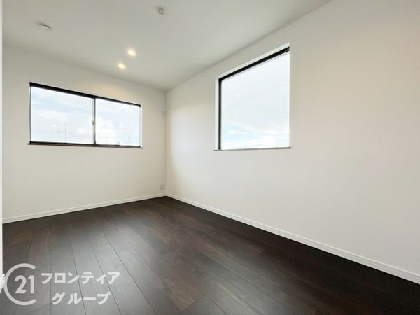 伊丹市南野２丁目　新築一戸建て