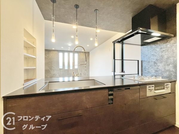 伊丹市南野２丁目　新築一戸建て