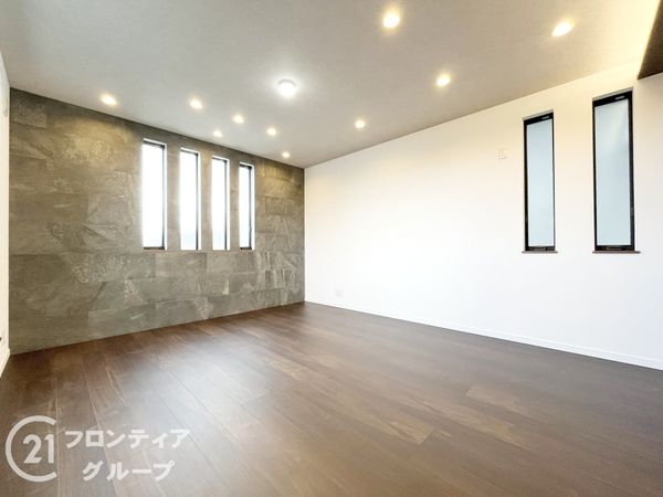 伊丹市南野２丁目　新築一戸建て