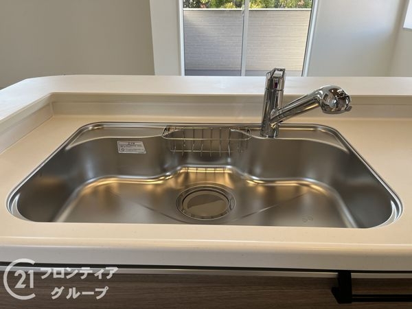 西宮市浜甲子園１丁目　新築一戸建て　全１区画
