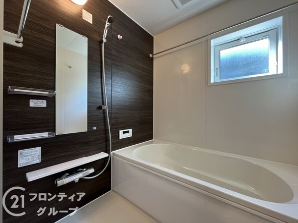 西宮市浜甲子園１丁目　新築一戸建て　全１区画