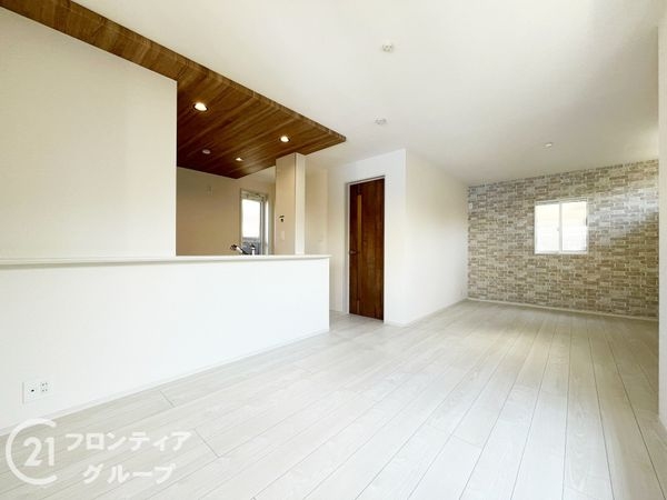 西宮市浜甲子園１丁目　新築一戸建て　全１区画