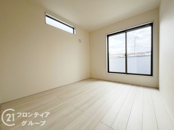 尼崎市今福２丁目　新築一戸建て　２号棟