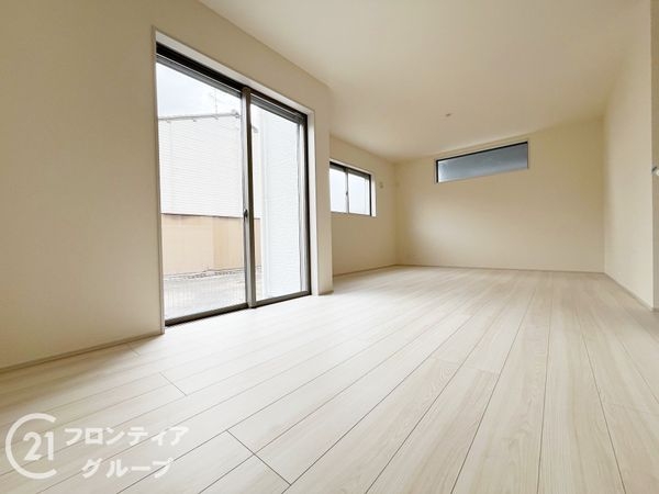 尼崎市今福２丁目　新築一戸建て　２号棟