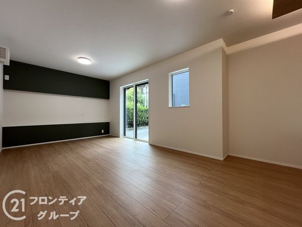 尼崎市塚口町５丁目　新築一戸建て　１期　１号棟