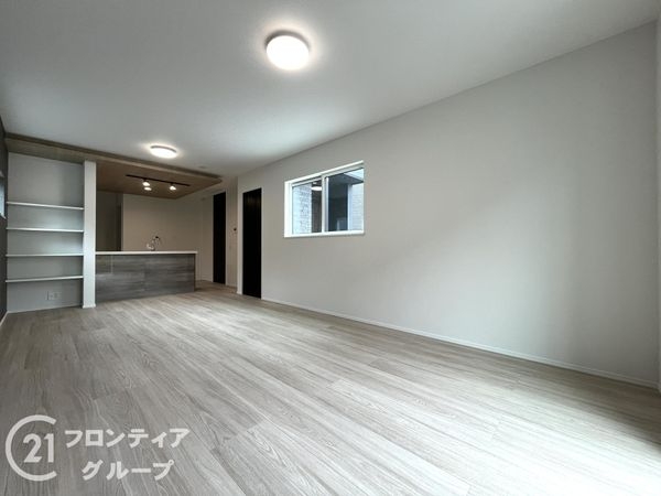 尼崎市塚口町５丁目　新築一戸建て　１期　２号棟