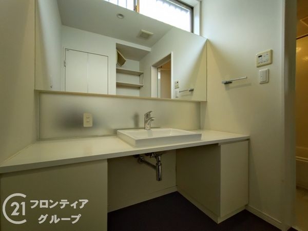 西宮市苦楽園四番町の中古一戸建て