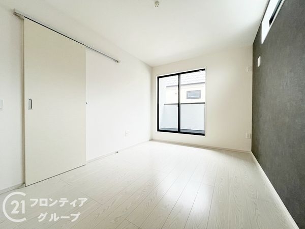 西宮市浜甲子園１丁目　新築一戸建て　１期　３号棟