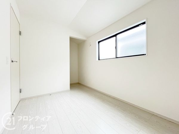 西宮市浜甲子園１丁目　新築一戸建て　１期　３号棟