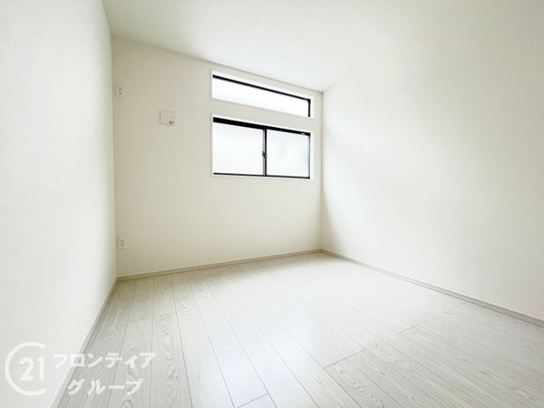 西宮市浜甲子園１丁目　新築一戸建て　１期　３号棟