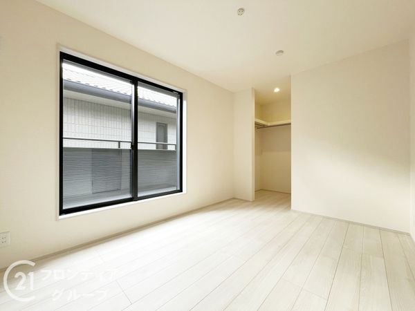 尼崎市武庫之荘５丁目　新築一戸建て　３期　全１区画