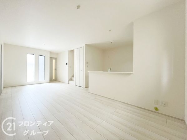 尼崎市武庫之荘５丁目　新築一戸建て　３期　全１区画