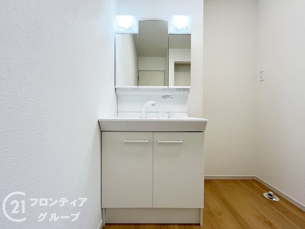 伊丹市荻野３丁目　新築一戸建て　２期　全１区画