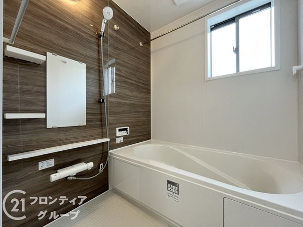 伊丹市荻野３丁目　新築一戸建て　２期　全１区画