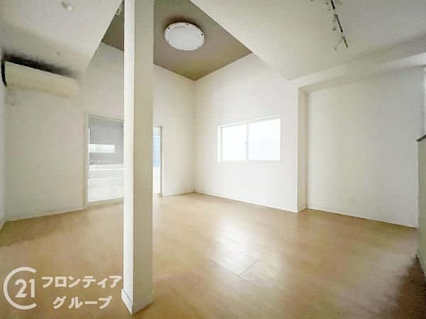 尼崎市瓦宮２丁目の中古一戸建て