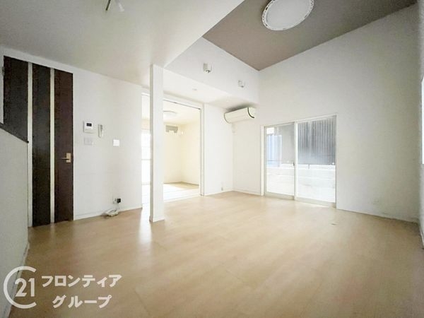 尼崎市瓦宮２丁目　中古一戸建て