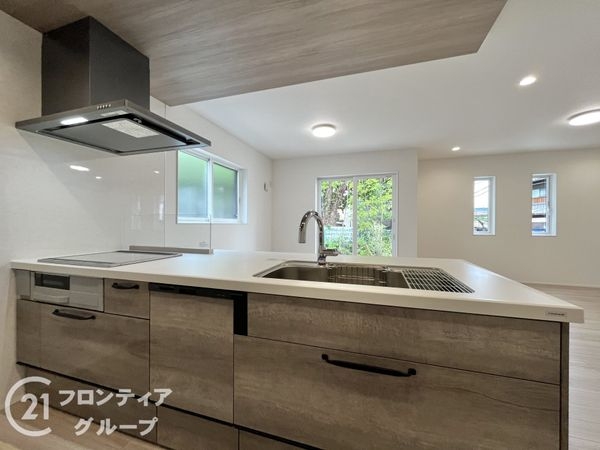 伊丹市寺本２丁目　新築一戸建て　第４期　５号地