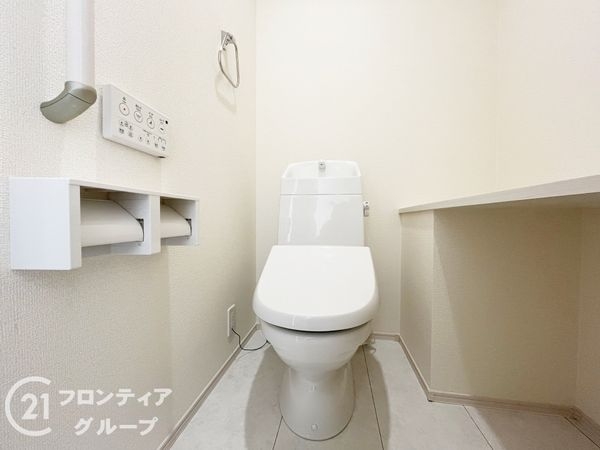 西宮市浜甲子園２丁目　新築一戸建て　１号棟