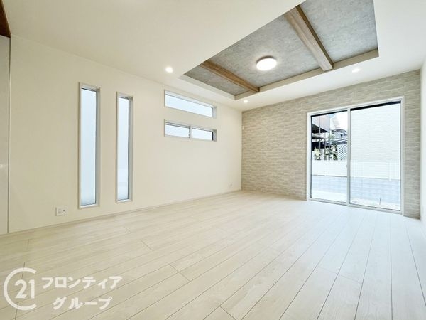 西宮市浜甲子園２丁目　新築一戸建て　１号棟