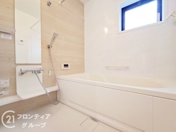 尼崎市西難波町１丁目　中古一戸建て