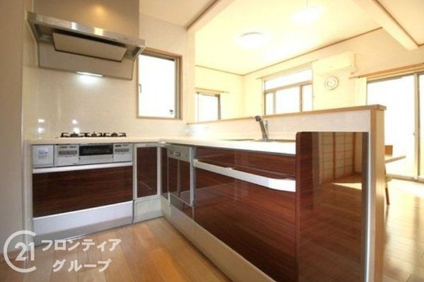 西宮市上ケ原山田町　中古一戸建て