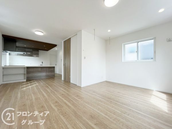 尼崎市西昆陽３丁目　新築一戸建て　全１区画