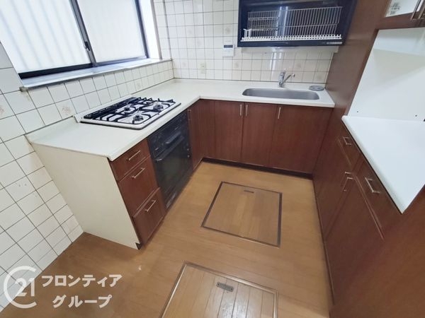 伊丹市奥畑２丁目　中古一戸建て