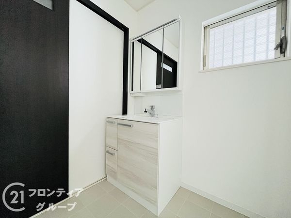 尼崎市南竹谷町１丁目の中古一戸建て