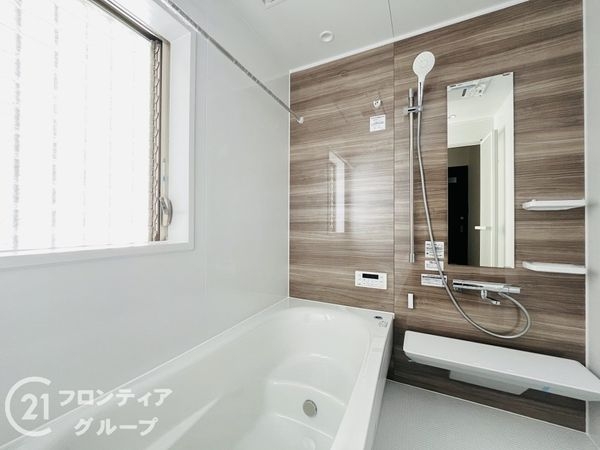 尼崎市南竹谷町１丁目　中古一戸建て