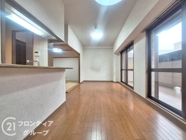 キングマンション姫島３　中古マンション