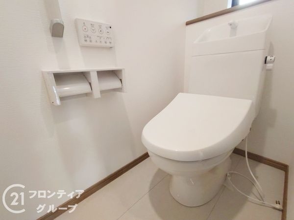 伊丹市昆陽泉町４丁目　新築一戸建て　全２区画　B号棟