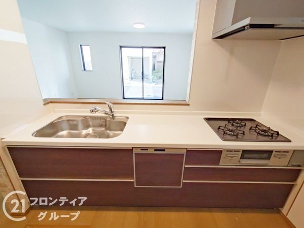 伊丹市昆陽泉町４丁目　新築一戸建て　全２区画　B号棟