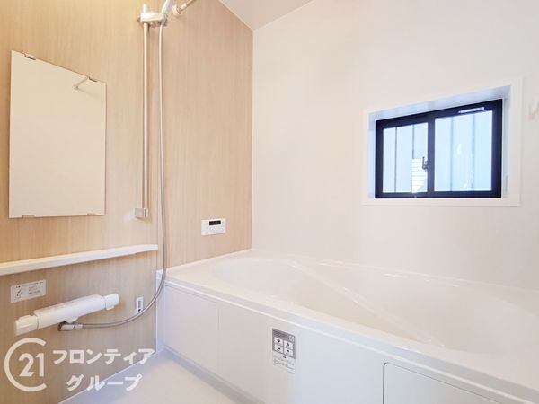 伊丹市昆陽泉町４丁目　新築一戸建て　全２区画　B号棟